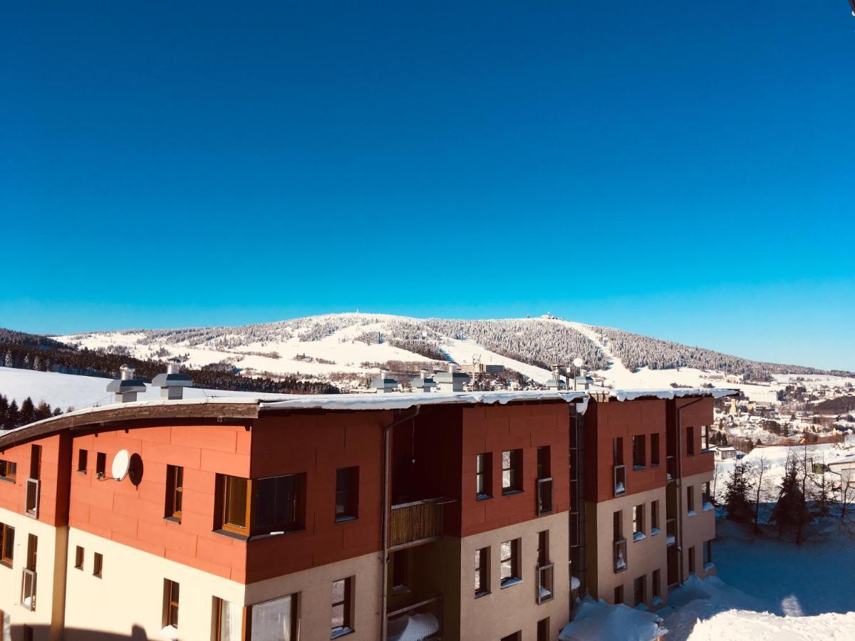 Apartman Alfa Klinovec Loučná pod Klínovcem Buitenkant foto